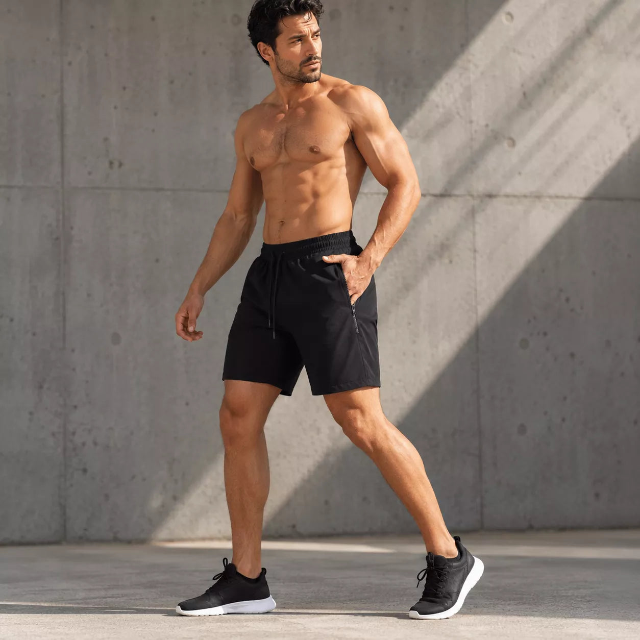 Bermuda masculina de tactel com elastano flexível